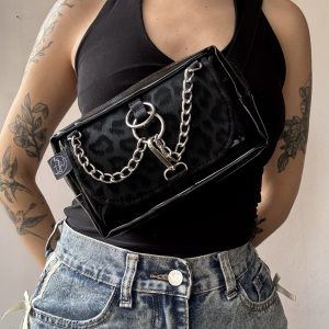 Back to black leopardo